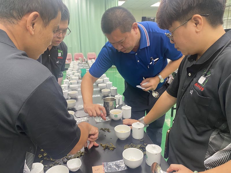 研究茶葉烘焙變化